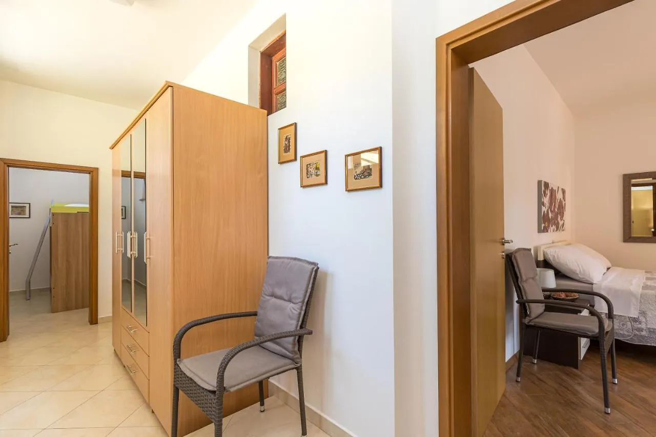 Apartments Kiki 150 Meters To The Beach Banjole