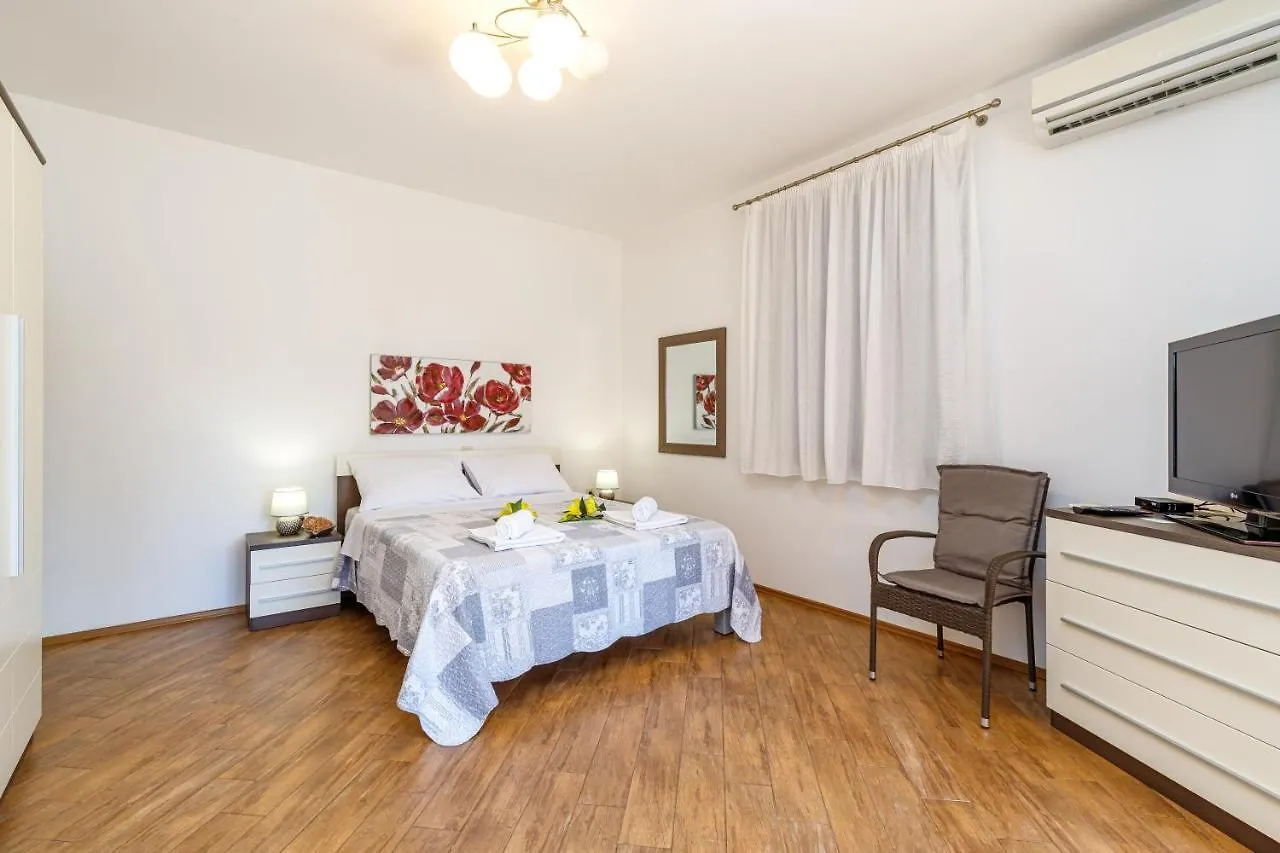 Apartments Kiki 150 Meters To The Beach Banjole